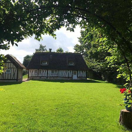 La Gloriette gîte situé Dans La propriété Dun magnifique manoir Vatteville Exterior foto